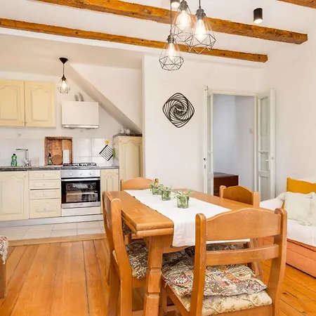 Holiday home In Vrbnik/insel Krk 36717 Vrbnik (Primorje-Gorski Kotar)